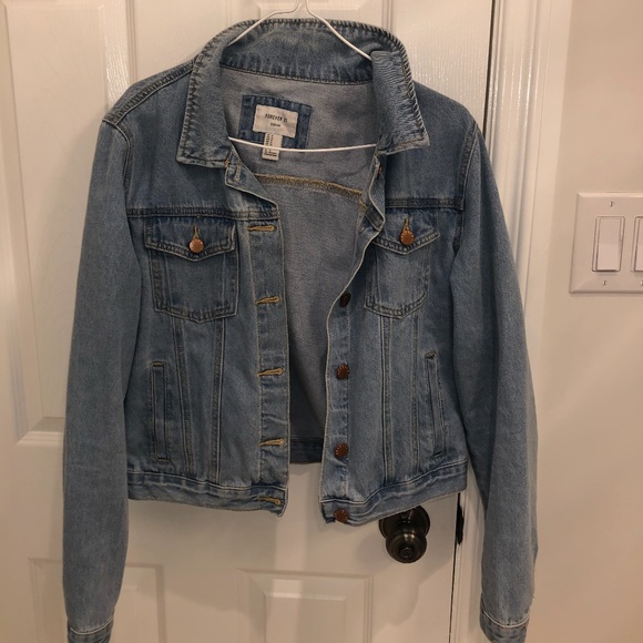 Cute Jean Jacket! - Picture 1 of 1